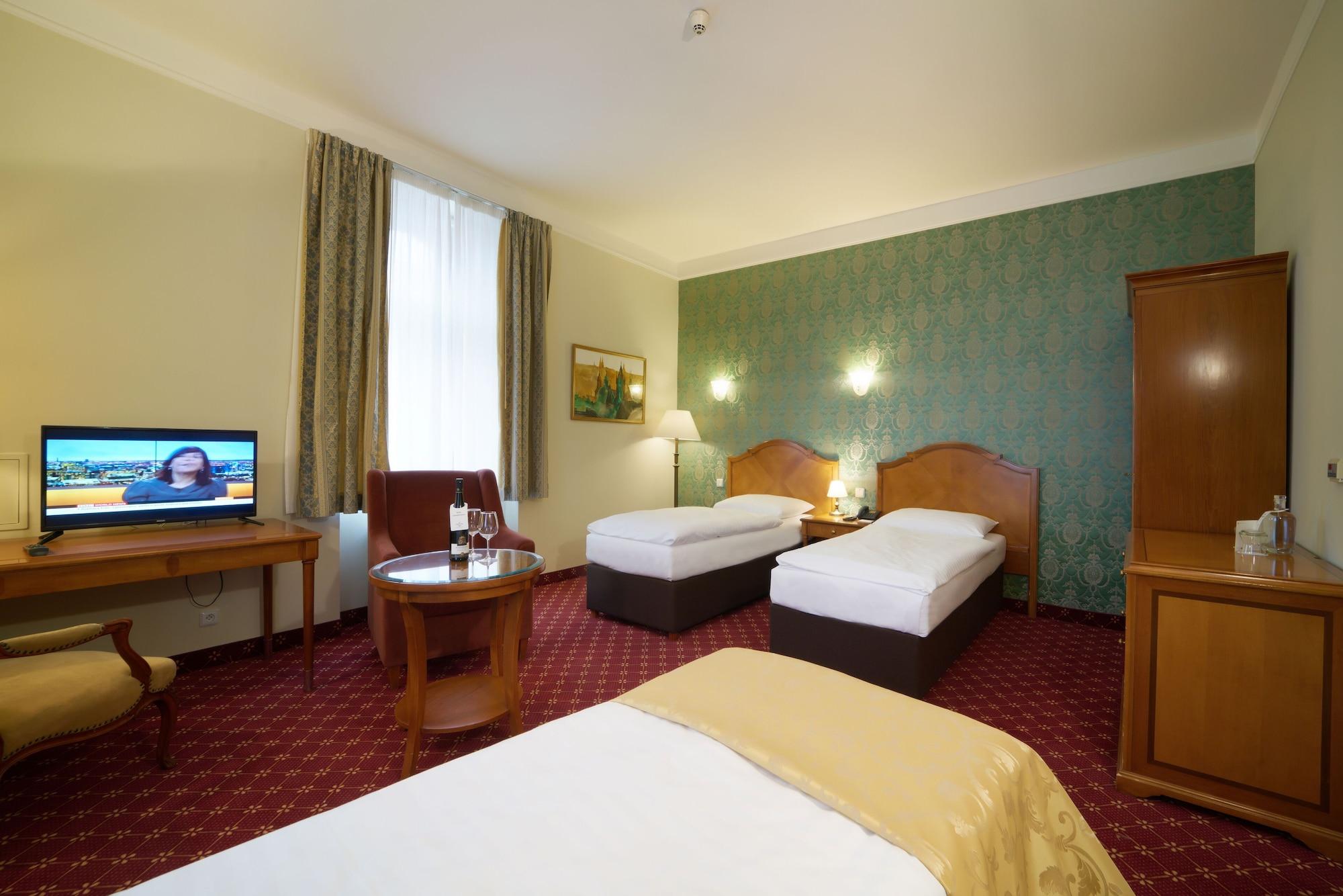 Hotel St George - Czech Leading Hotels Prague Ngoại thất bức ảnh