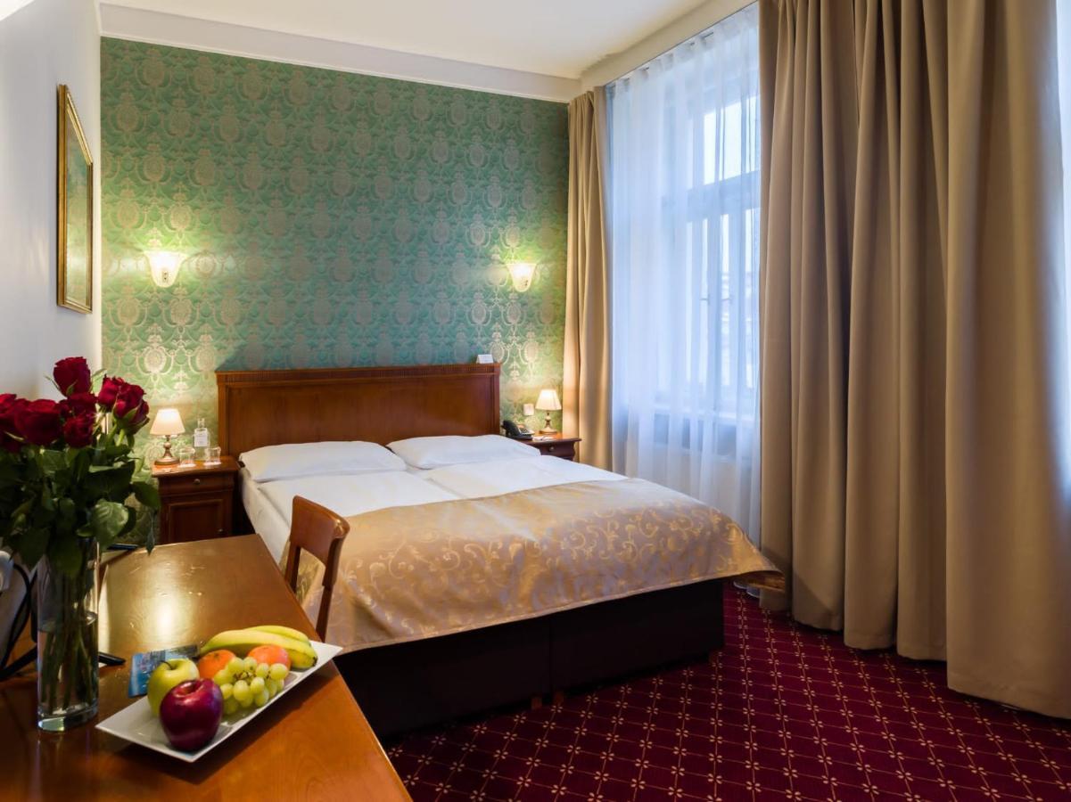 Hotel St George - Czech Leading Hotels Prague Ngoại thất bức ảnh