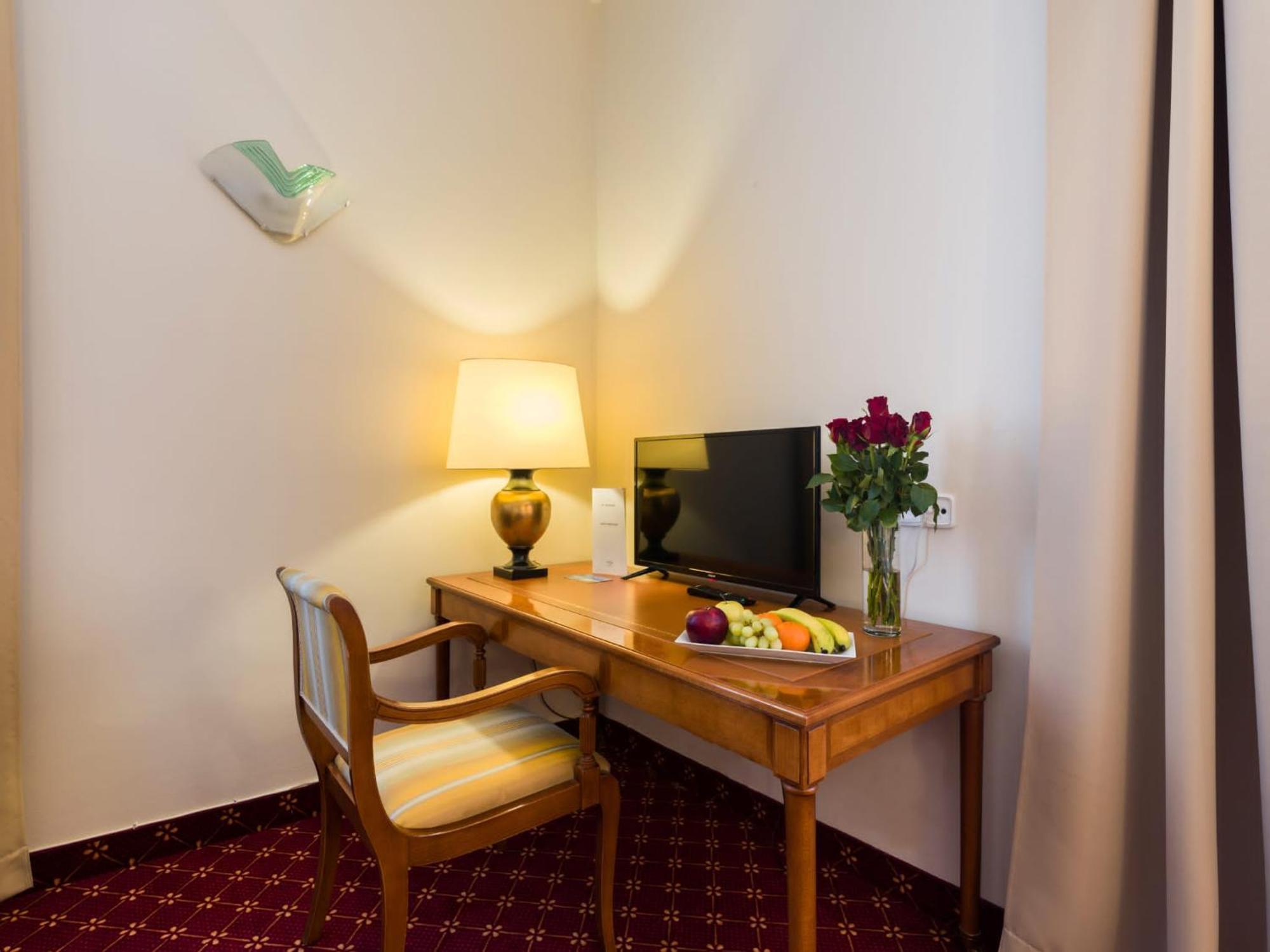 Hotel St George - Czech Leading Hotels Prague Ngoại thất bức ảnh